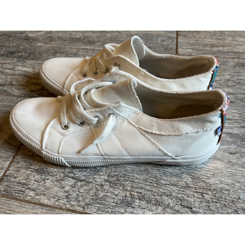 Tommy Bahama Sneakers size 7.5 Womens Fashion Shoes Slip On Canvas Aztec Boho